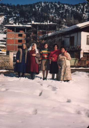 Fitnat ve Hamdiye Kalyoncu-Gülhanım ve Meliha Keskin-Hanife Vayiç