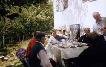 Bahçede
