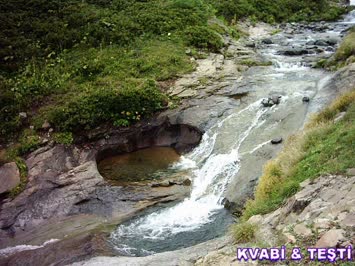 Kvabi & Teşti
