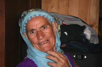 annelerin annesi belkiye anne