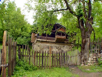 Şavşat evlerinden 2003