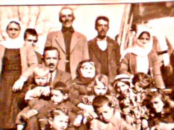 Tokdemir ailesi