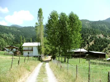 Cevizli Köyünden Manzaralar