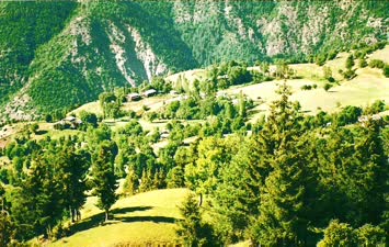 Kediyel Mahallesinden Bir Görünum / Corakli Köyü / 1993