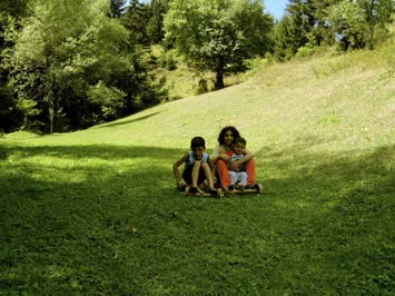 Cocukluğunu Unutanlara