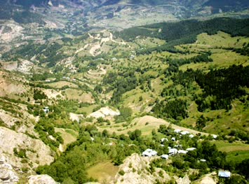 Orta mahalle ve Cannar