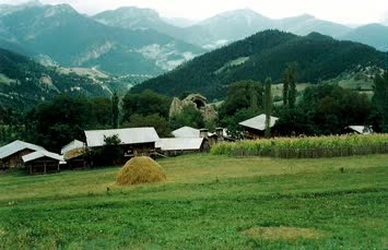 Aliagagil ve Kilise / Tibet / Cevizli Köyü