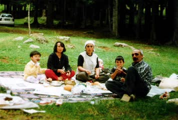 Öykü-Nuray-Nezahat Acun-Yusuf-Neco abi