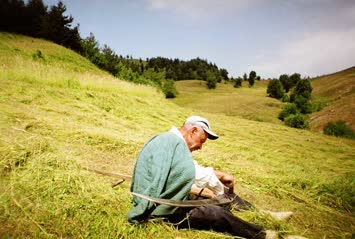 Cemal KARAHAN Cerult da tirpan döverken