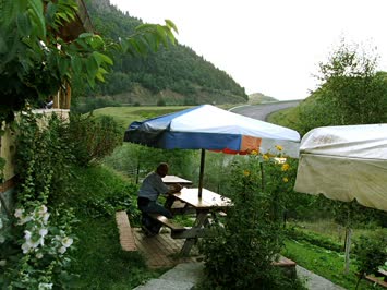 Laşet Alabalık Tesisleri
