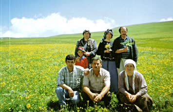 CENKELEK E GİDERKEN (TOPYOLU)