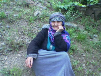 Hayat bu işte sende bir gün nenem gibi olacağini unutma