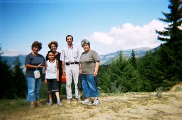 Ben,Eşim,Oglum ve Dostlarimiz [KoguStan bakis]