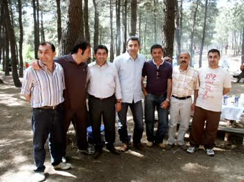 Harfana’da zafer, özmen, eran, mustafa, haluk, kerim, barış
