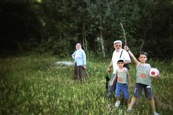 Babaanne,Büyükbaba ve Torunlar[soguksuya giderken]