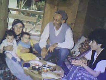 babam annem kız kardeşim ve çocuklar