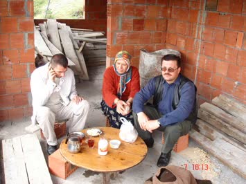 necdet hocanın villa inşşatinda çay molası
