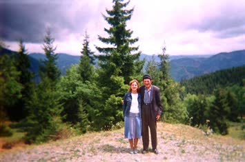 Mikail Amca ve ben Sirtta