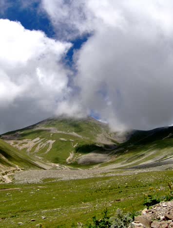 Secedil / Cindagi Yayla Yolundan Görünüm / Cin Dagi / 25.07.2006