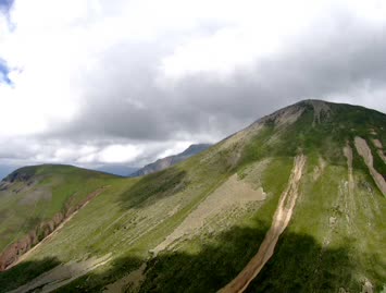 Gülgülüpert / Cindagi Yayla Yolundan Görünüm / Cin Dagi / 25.07.2006