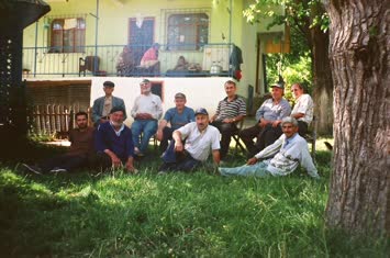 cami mahlesi ahalisi(ikram alganin evinin önü)
