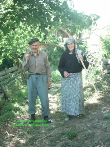 Şahismail kaya ile eşi gülo bacı