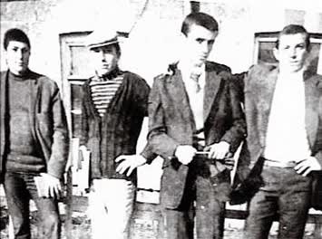 Soldan Sağa Mehmet Beyzade Ben ve Necip / 1973 Cilavuz