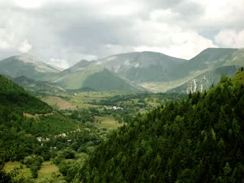Qedattan Yaylaya doğru