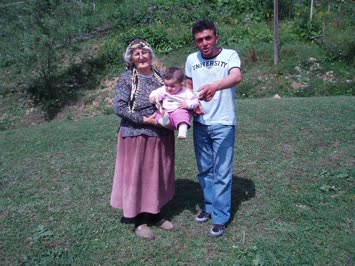 manevi annem kardeşim ve yeğenim.