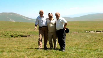 cin daglari ve iki baba arasinda ben