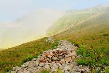 doğanın dizdiği taşlar arsiyan yaylası