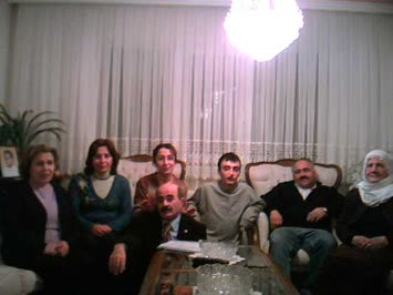 türker çelik ve ailesi