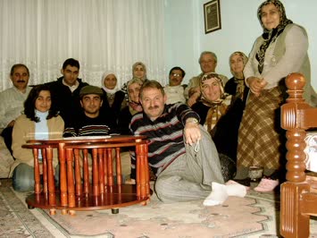 ziyaretliler sohbette