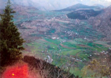 sirtlardan sinkot manzarasi(yukari mahalle)