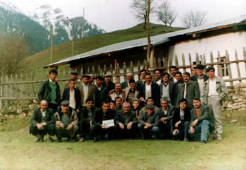 Zaman su gibi akiyor (Meşemollasi ahalisi_1990)