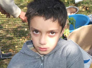 KÜÇÜK KARDEŞ