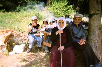 Remziye Bibi ve Ahmet Amca