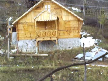 Sedat Yazarin Evi