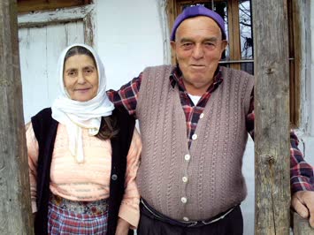 Alim Aras ve ESi isminaz Aras