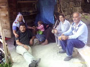nurdem kizilaltun ve ailesi