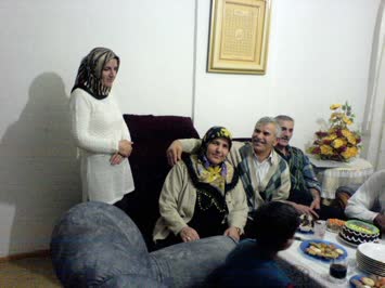 Ayla abla, kayınvalidem, kayınpederim ve Nurbay amca yılbaşı akşamı yine Çankırı’da 31.12.2006