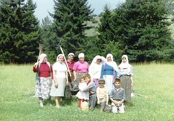 Köyde Çayır Yığma İmecesi