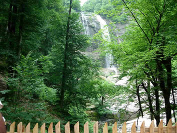 Suuçtu Şelalesi