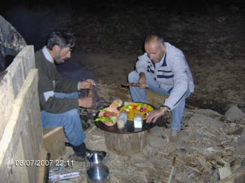 Yayla da mangal ve rakı