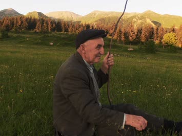 Nebi Emi ve GüneSin Son ISiklari Cindaginda