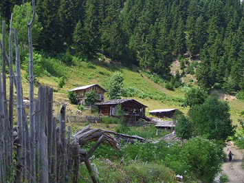 Eskikale Köyü Kışlaları