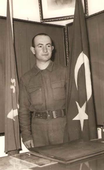 Yıl 1965 En büyük görev için çalıştığım yazıhanemde