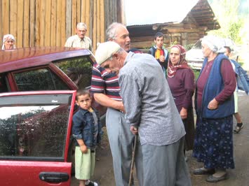 istemeyerekte olsa veda anı  amcam yengem halam yücel amcam ve bizler tabiki seneye görüşmek üzere