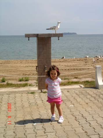 YEĞENİM BERCE
