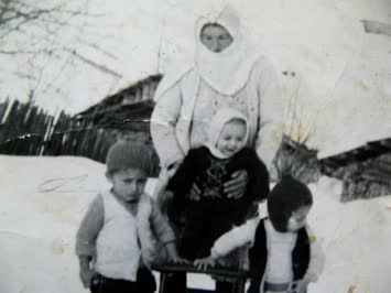 en baştaki ben. çok da sert durmuşum